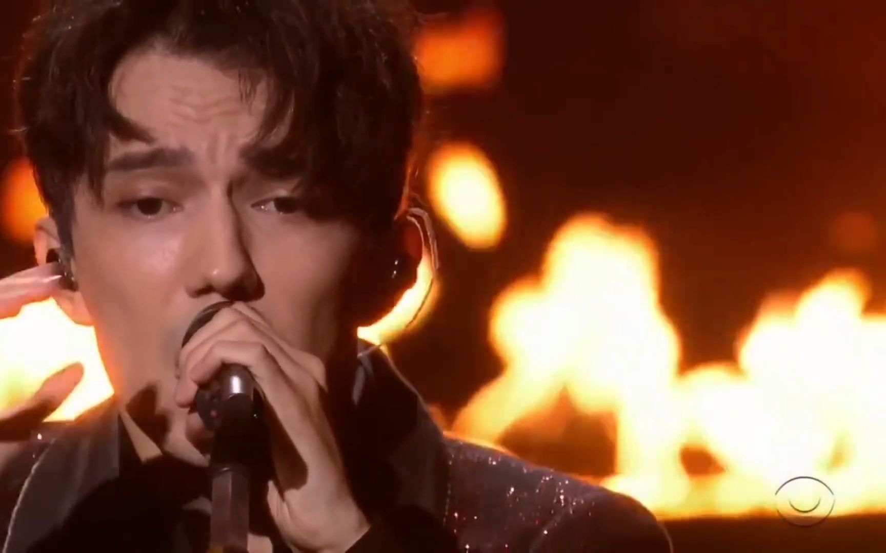 [图]迪玛希《一个忧伤者的求救》Dimash Performs SOS on The Worlds Best HD_1080p