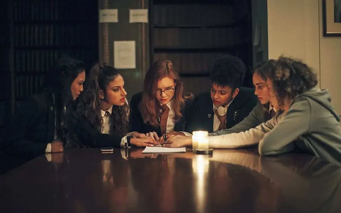 活动作品夜晚三点半6分钟带你看完美国恐怖电影女校召灵