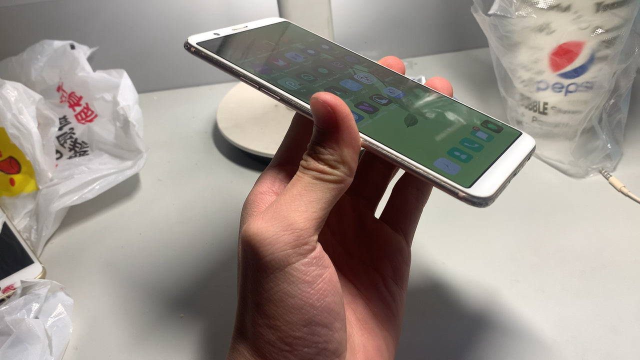 OPPO R11s in 2026测评,人民的iPhone Air?