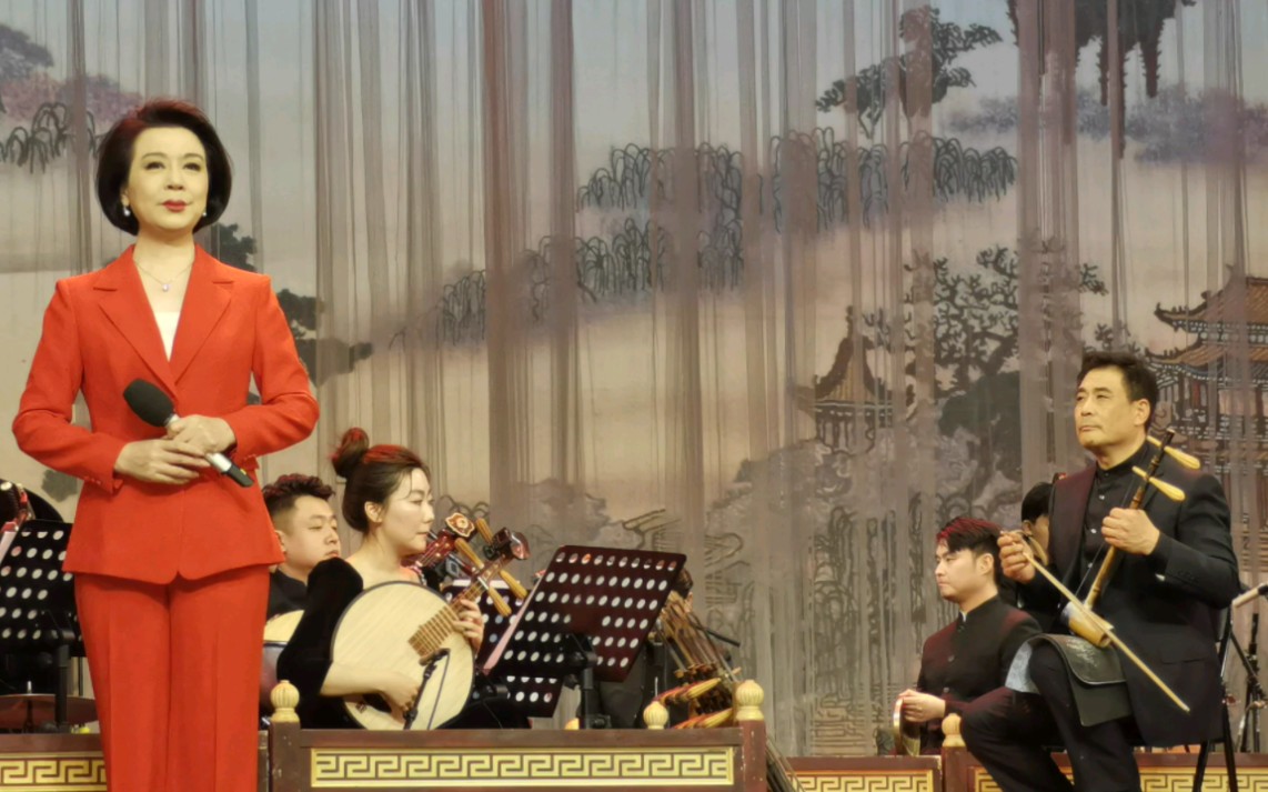 迟小秋 海港 进这楼房常想起当年景象 艾兵京胡演奏会