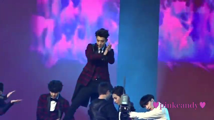 【黄子韬】2015湖南exo跨年overdose黄子韬Focus,来源Pinkcandy哔哩哔哩bilibili