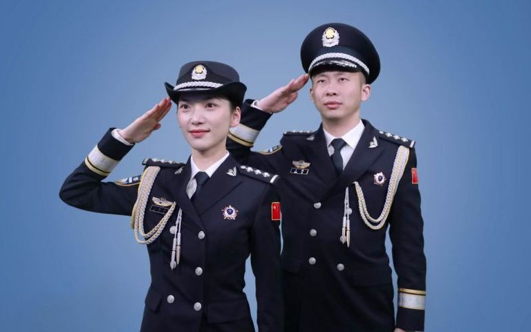 警礼服如何正确穿戴?公安部出视频来教你哔哩哔哩bilibili