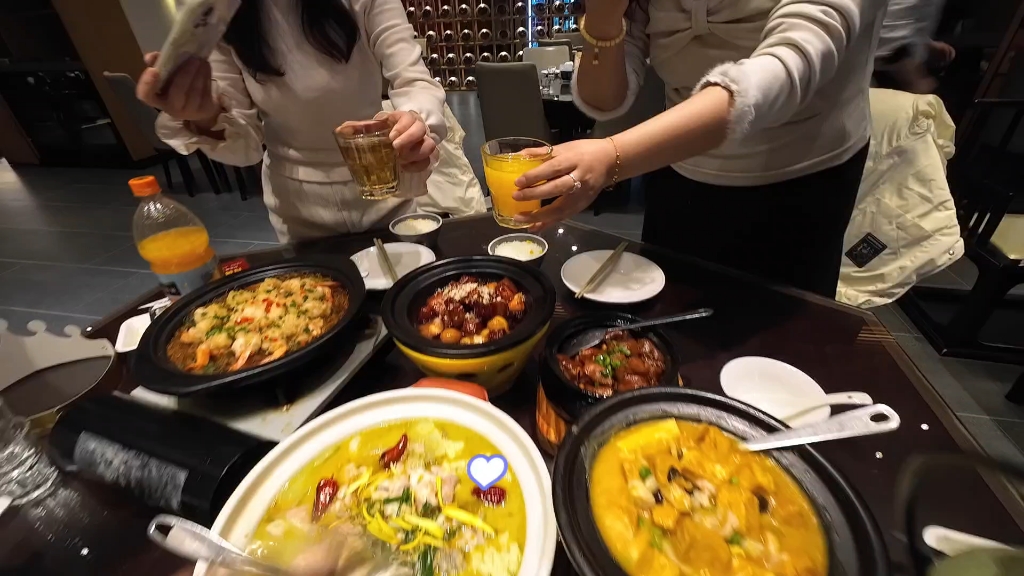 好久没剪视频,素材来源于2023年最后一次宿舍聚餐!