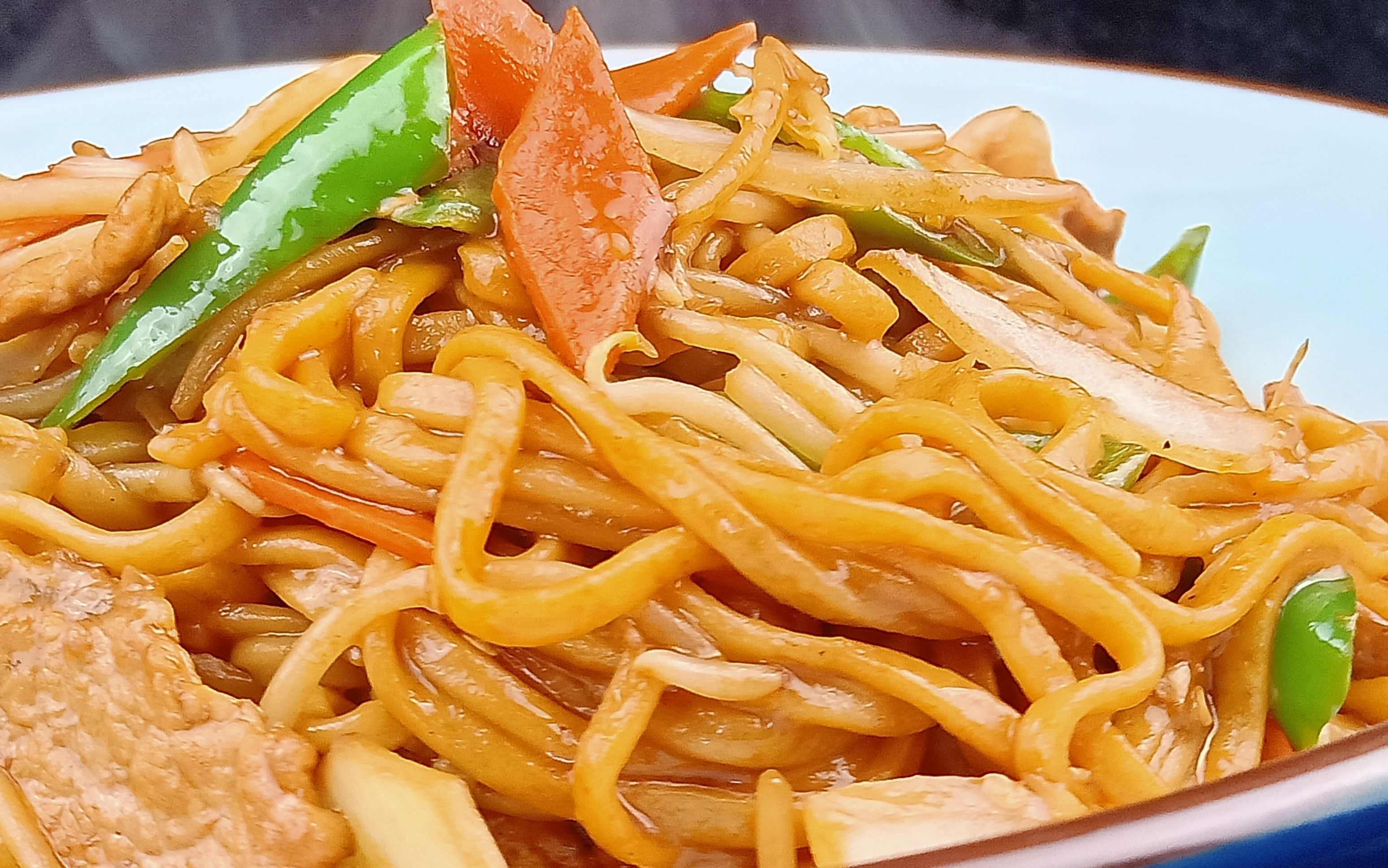 为啥饭店的"肉炒面"那么好吃?诀窍都在这个视频里,告别一做就废