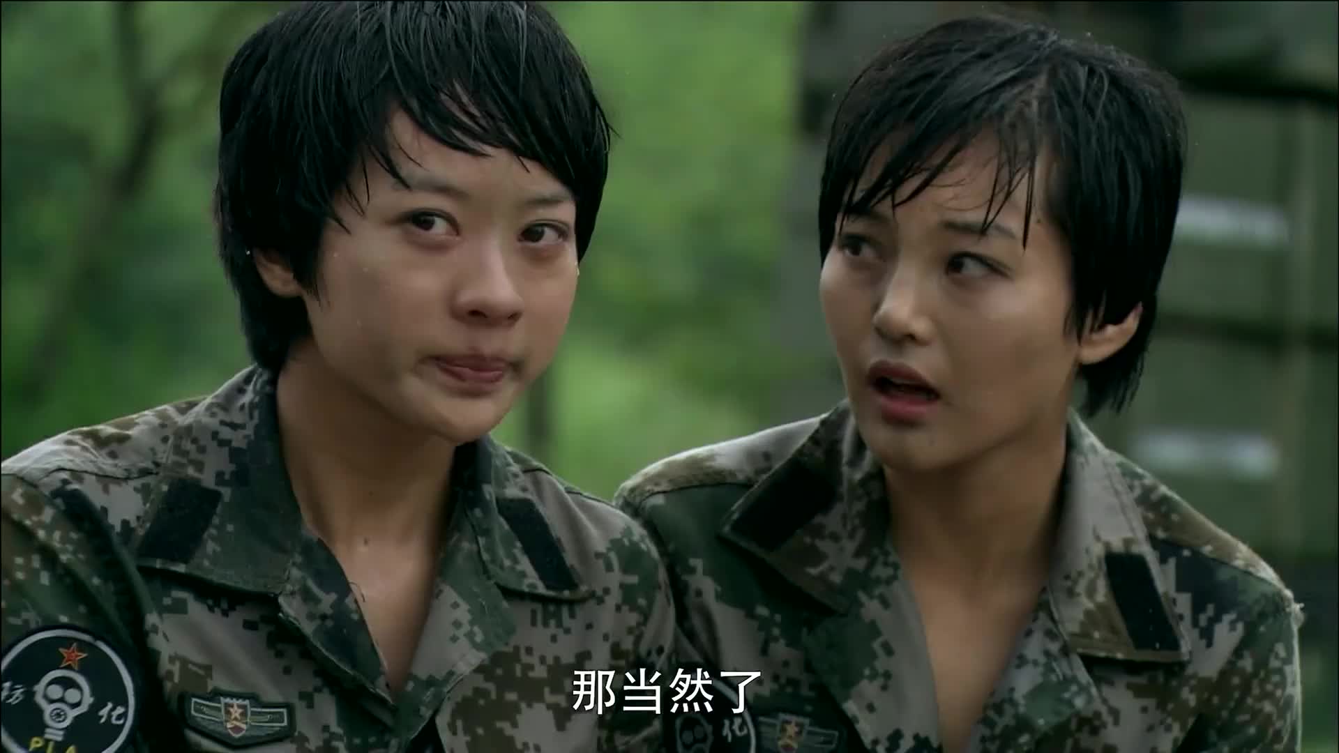 特种兵之火凤凰:雷神强硬给何璐呛水,直接把女兵呛晕了1