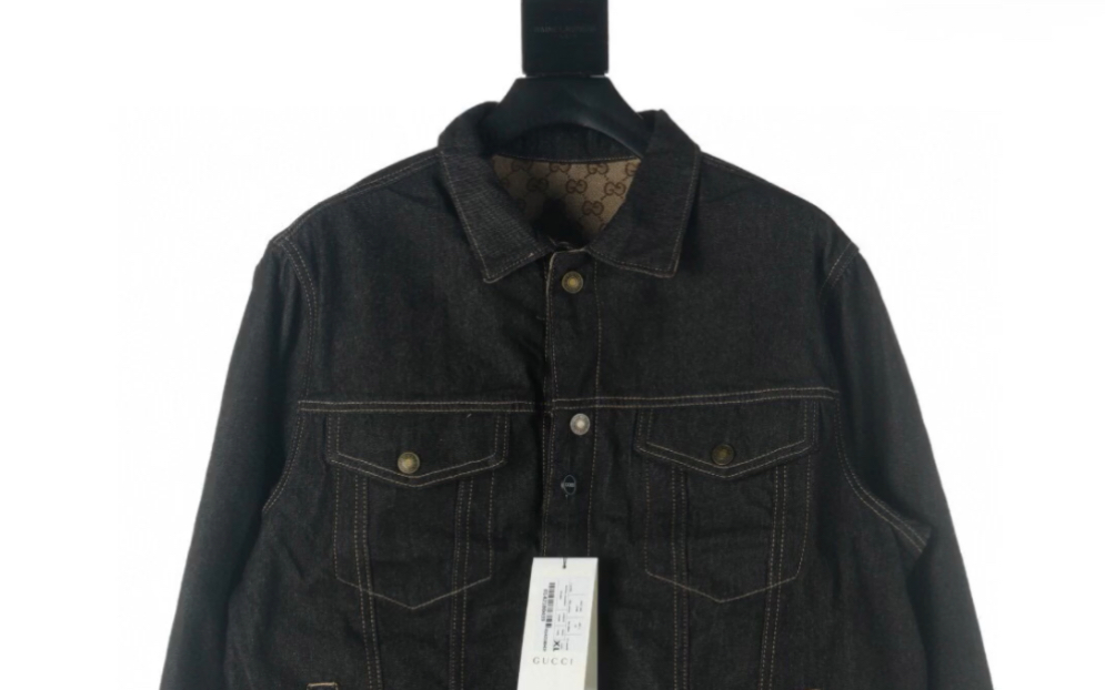 说一下原单gucci/古驰满印老花提花双面穿牛仔外套