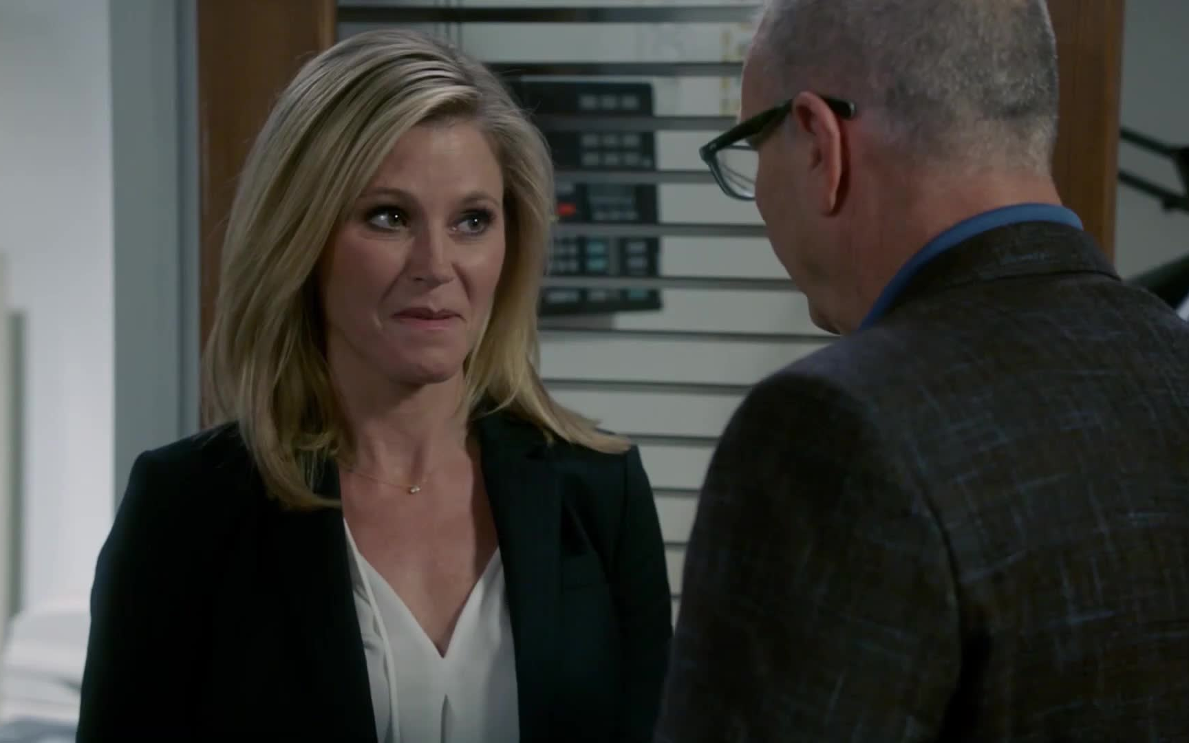 modernfamilys09e10有其父必有其女claire和jay这一对父女性格真的很