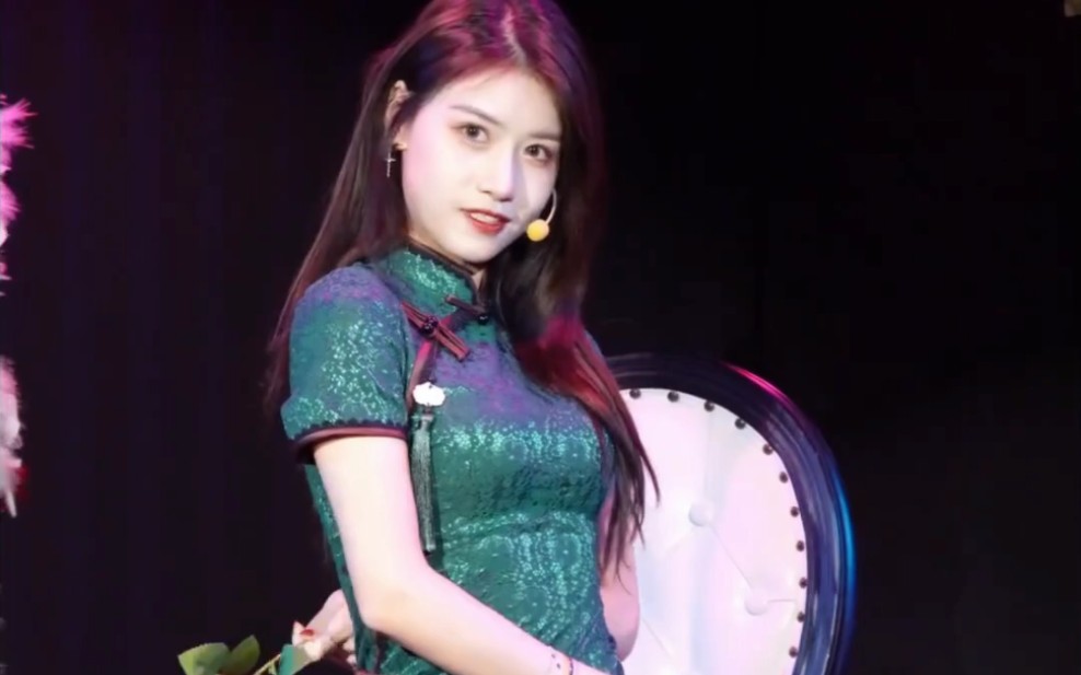 gnz48朱怡欣201128blackbaccarafocus