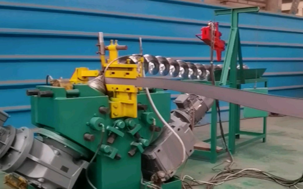 连续螺旋叶片冷轧机展示