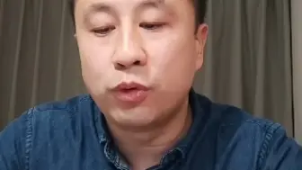 Video herunterladen: 马督工锐评:硕士毕业当高中老师是否是好选择