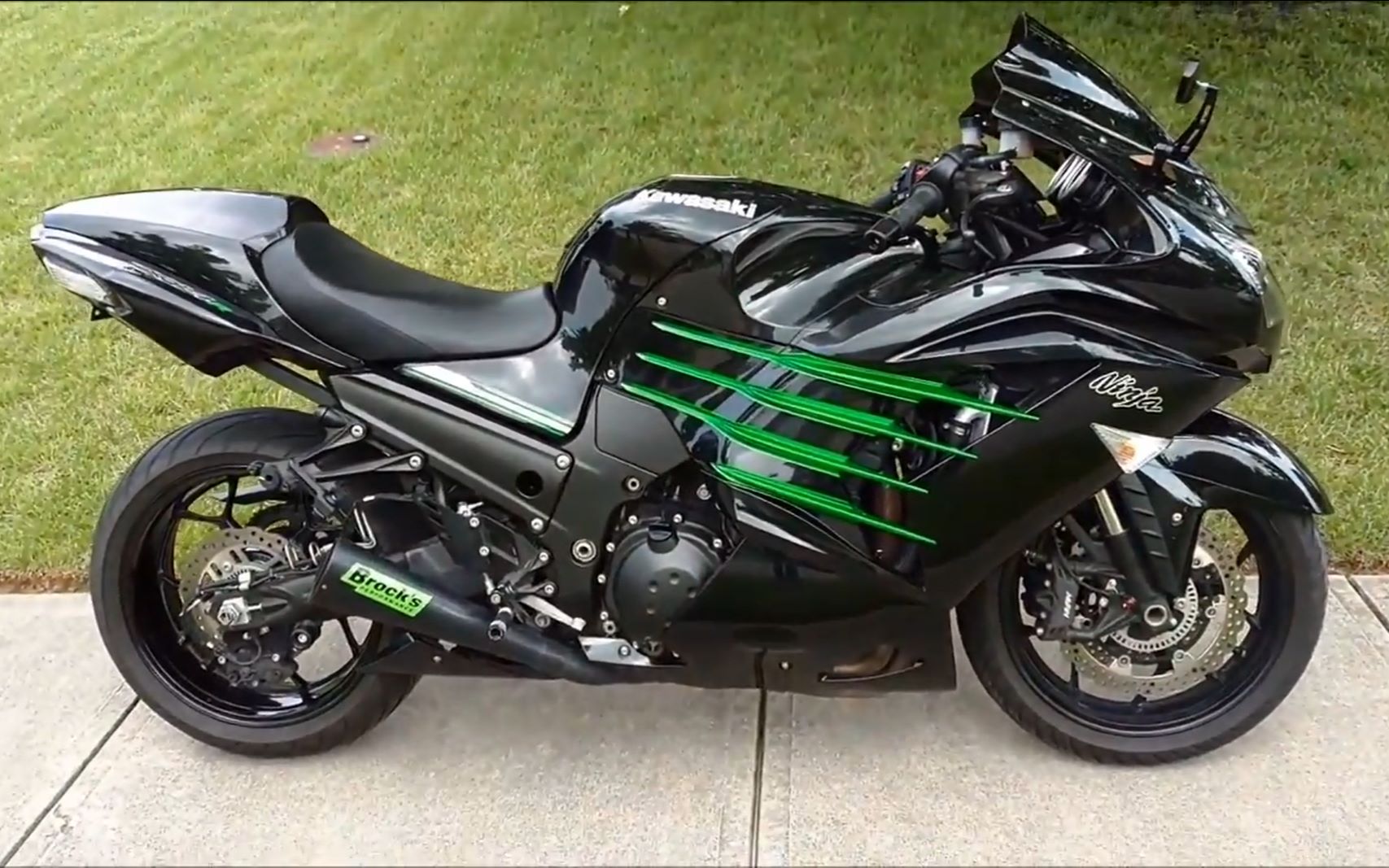 柳岩摸肾!川崎zx14r排气声浪合集_哔哩哔哩_bilibili