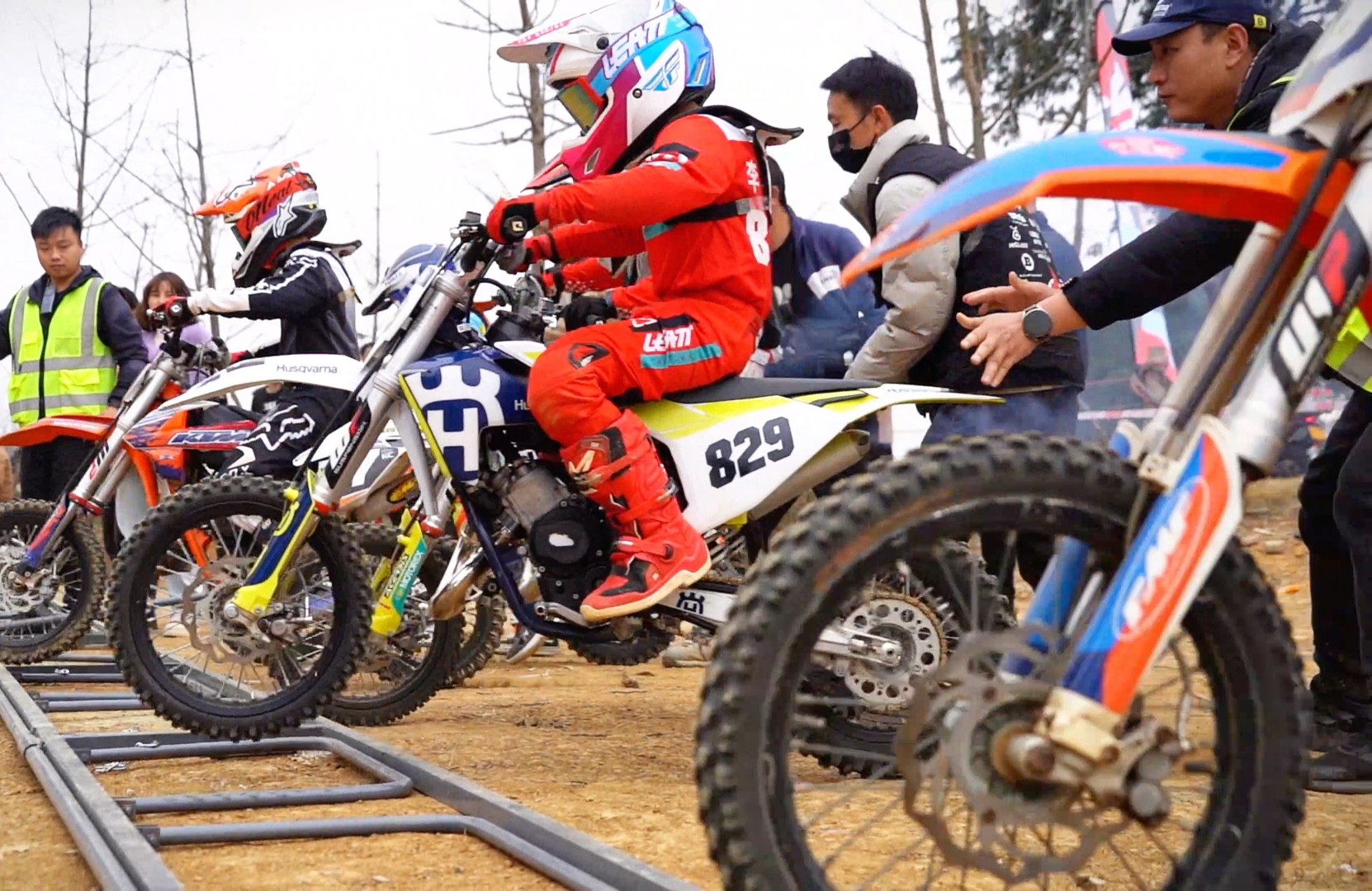 周末贵州赛事加油[加油]#途斯搏·成都里昂车队#越野摩托车小车手