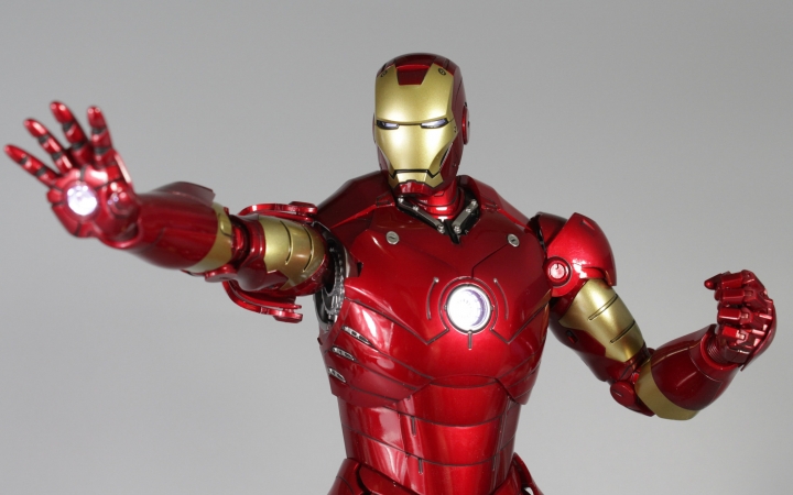 【涛哥测评】hottoys钢铁侠 合金压铸mk3 ironman_哔哩哔哩_bilibili