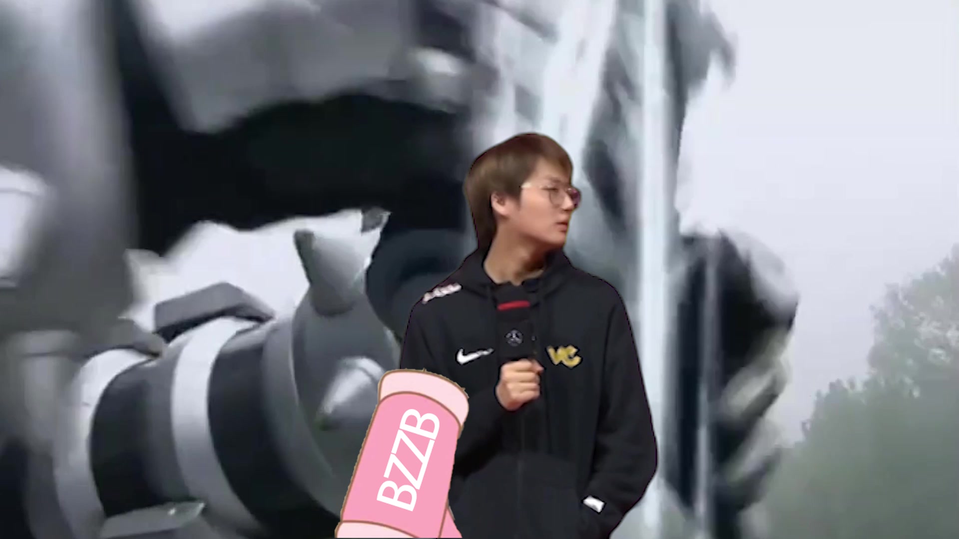 乐言只是在吹头发(摇头)