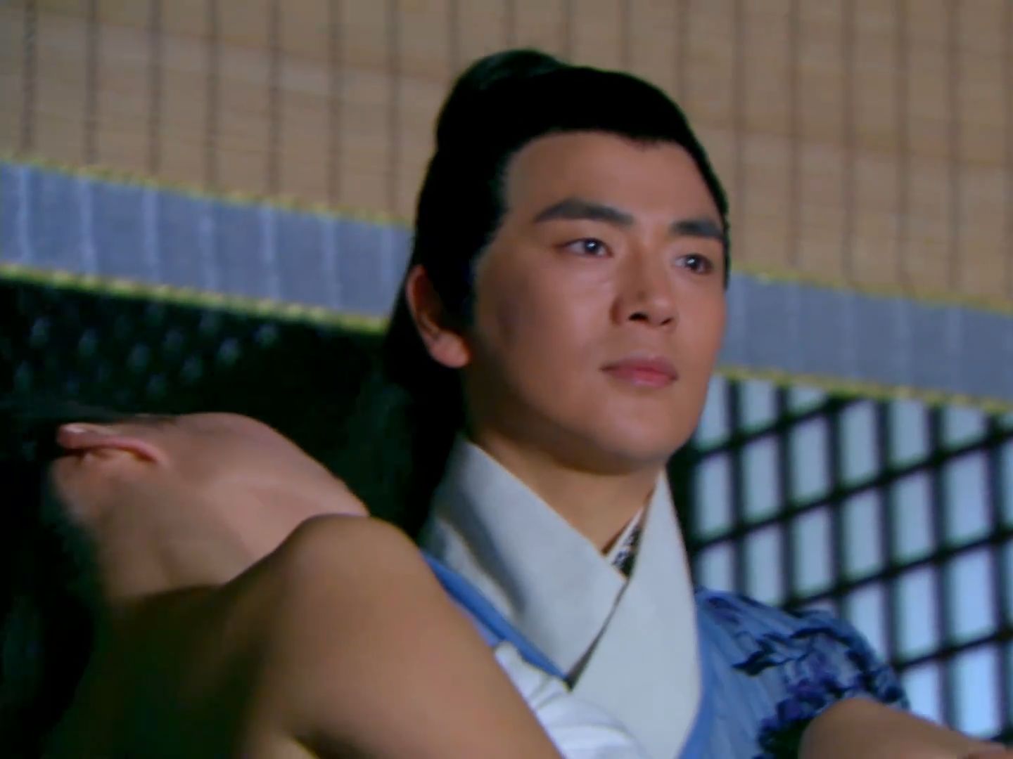 陆小凤与花满楼:飞燕受重伤没力气,花满楼公主抱进屋治疗