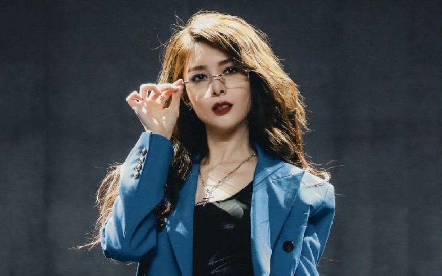 姐姐真的又飒又美,姐姐真的鲨我!傅菁姐姐不愧是姬圈大佬!