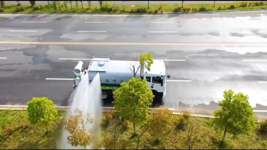 15方东风多利卡d9洒水车唱着兰花草各种喷洒功能展示
