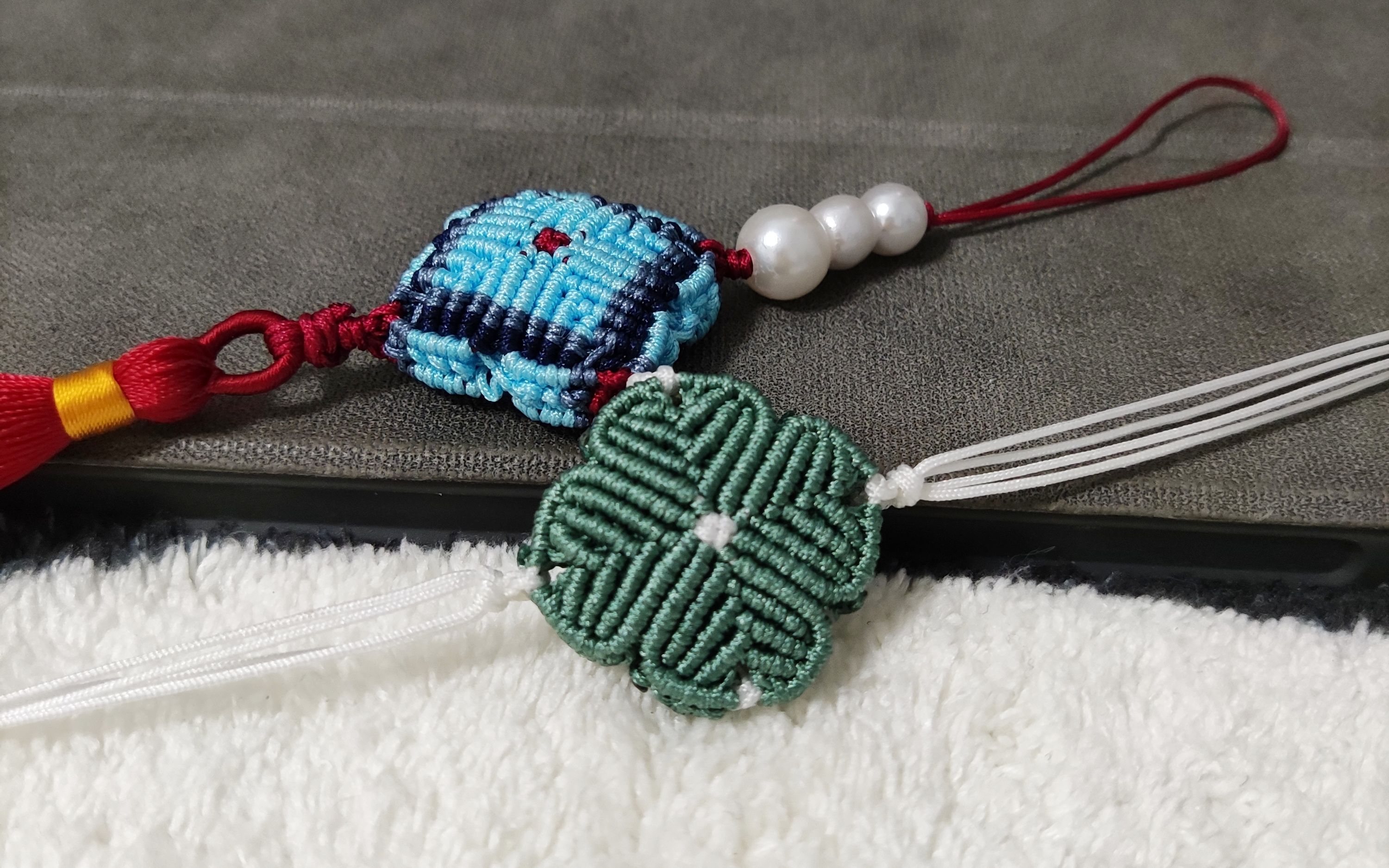 【编绳教程】立体幸运四叶草编绳吊坠教程-bili_86409517841-默认收藏