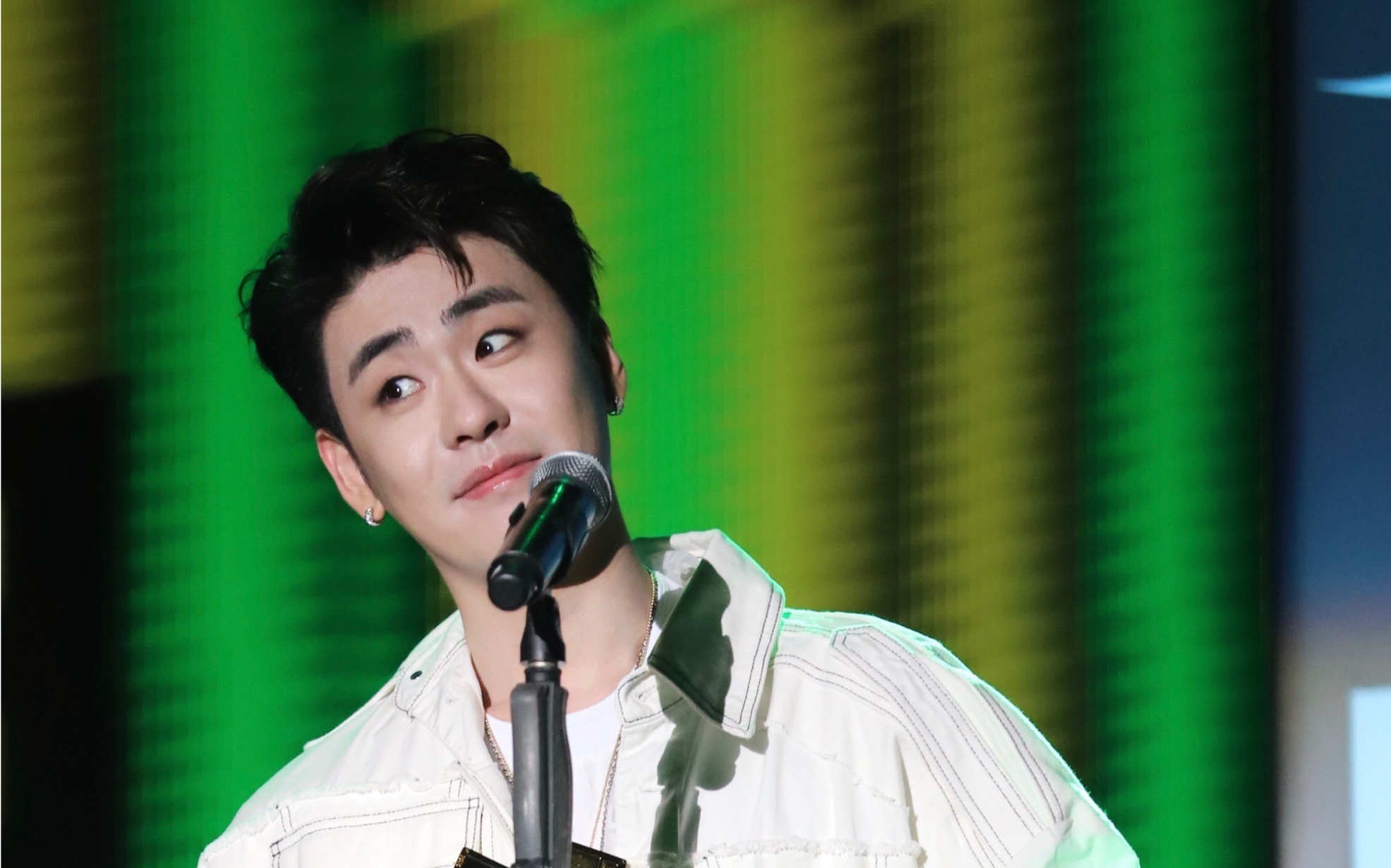 张云雷5月音乐节盛世美颜暴击