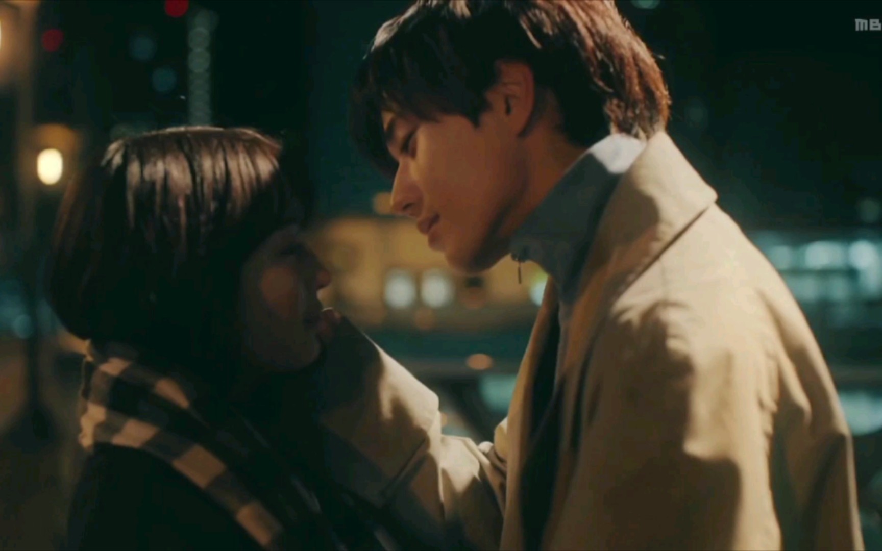 黄昏时分牵起手 B站