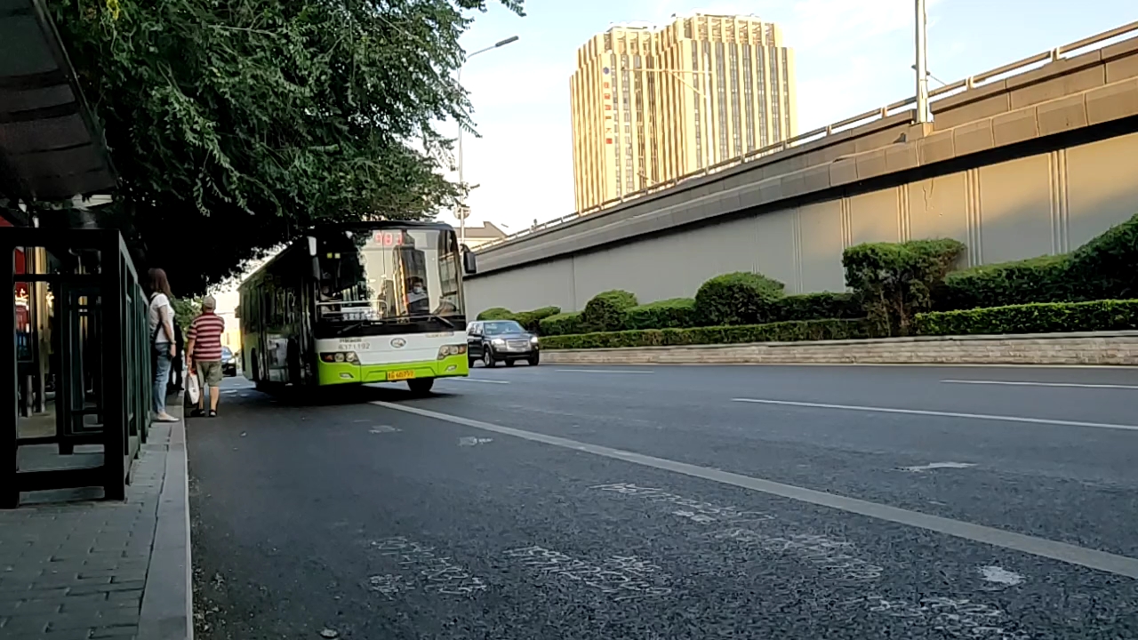 北京公交983路6371192惠新东桥西出站