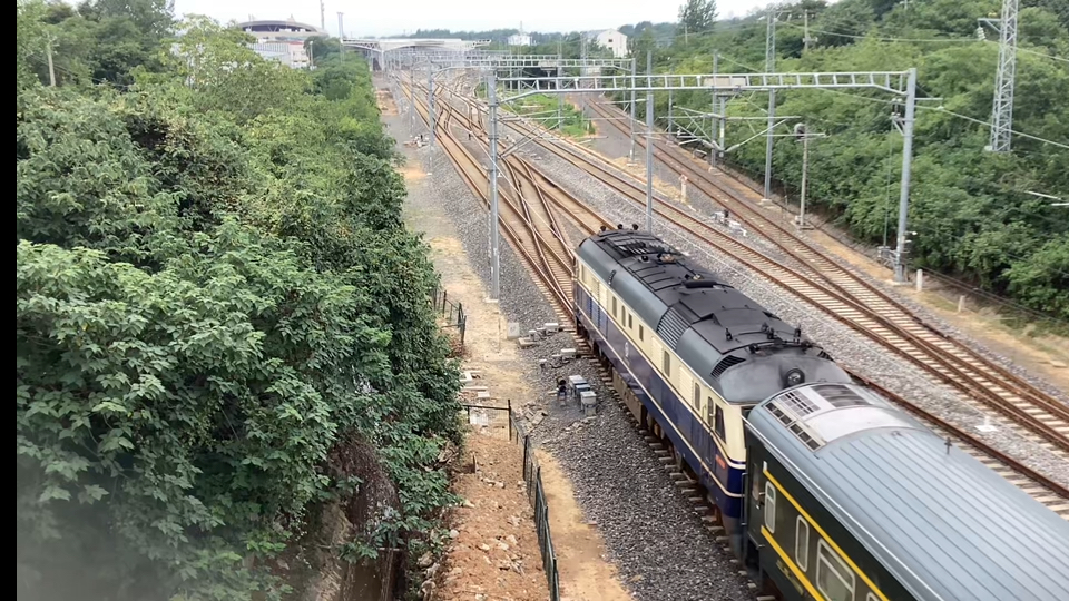 7月6日摄 t7778 盐城-南京 9:55通过真州北路大桥