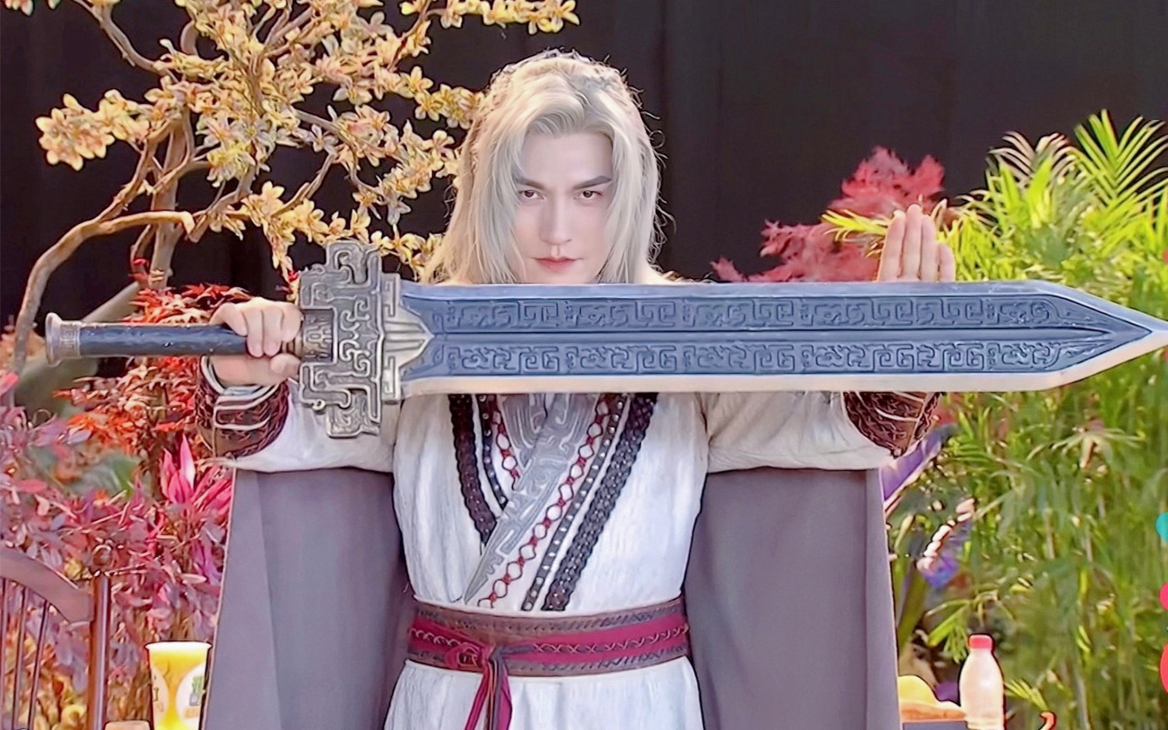 [严宽/严屹宽]帅气子羽人见人夸(4.27武庚纪直播录屏子羽相关cut～)