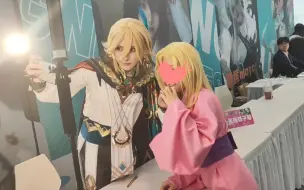 Download Video: 【漫展】【cos】4.4西安漫展集到乙帅和小才啦！！！顺便求一下清瞳返图。