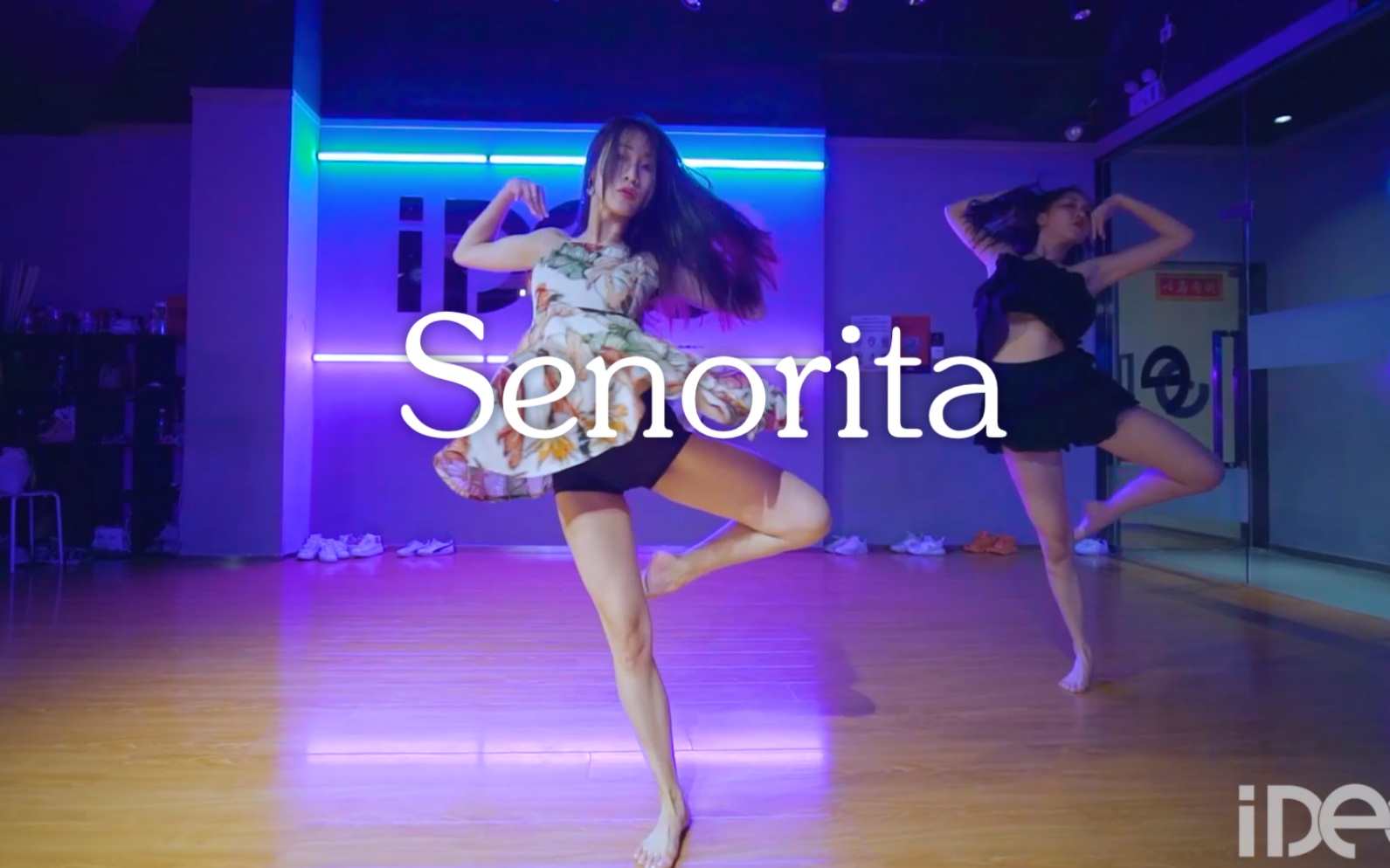 [图]【IDeG】Senorita｜长腿小姐姐超美现代舞！