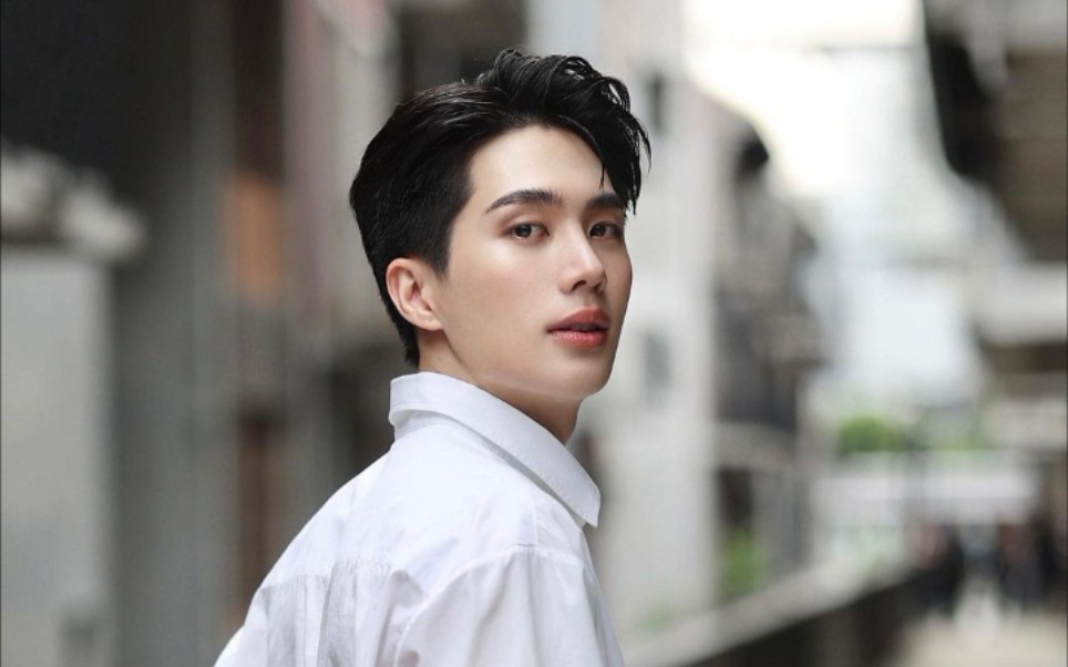 【泰星inn】他泰的超级贵公子,男人女人都粉的颜!气质绝绝,爱了爱了!