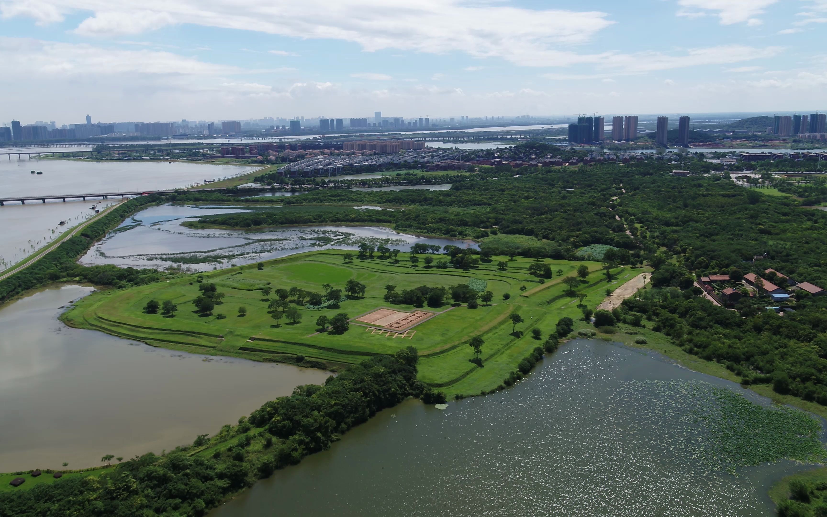 2020年夏季航拍盘龙城遗址宫城区(平推)