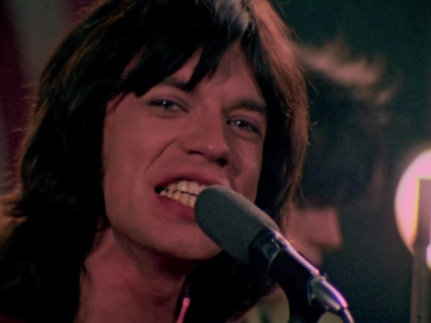 [图]滚石乐队 The Rolling Stones - Jumpin Jack Flash LIVE 1968 Rock and Roll Circus