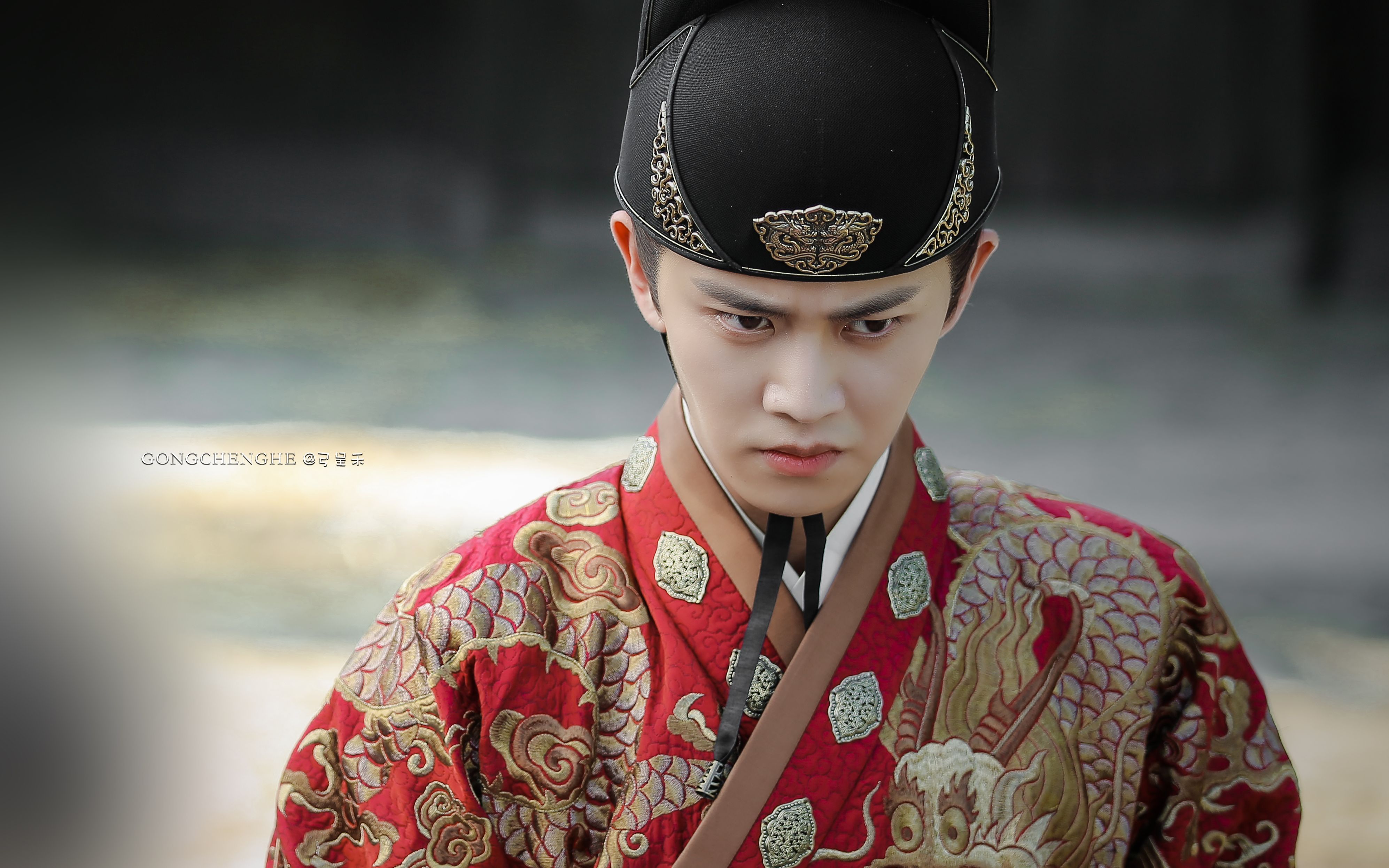 谁能拒绝陆绎大人的魅力呢?