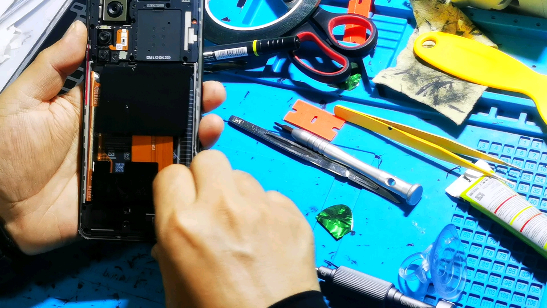 小米红米k50至尊版拆机视频教程更换屏幕屏幕k50ultra拆机教程视频