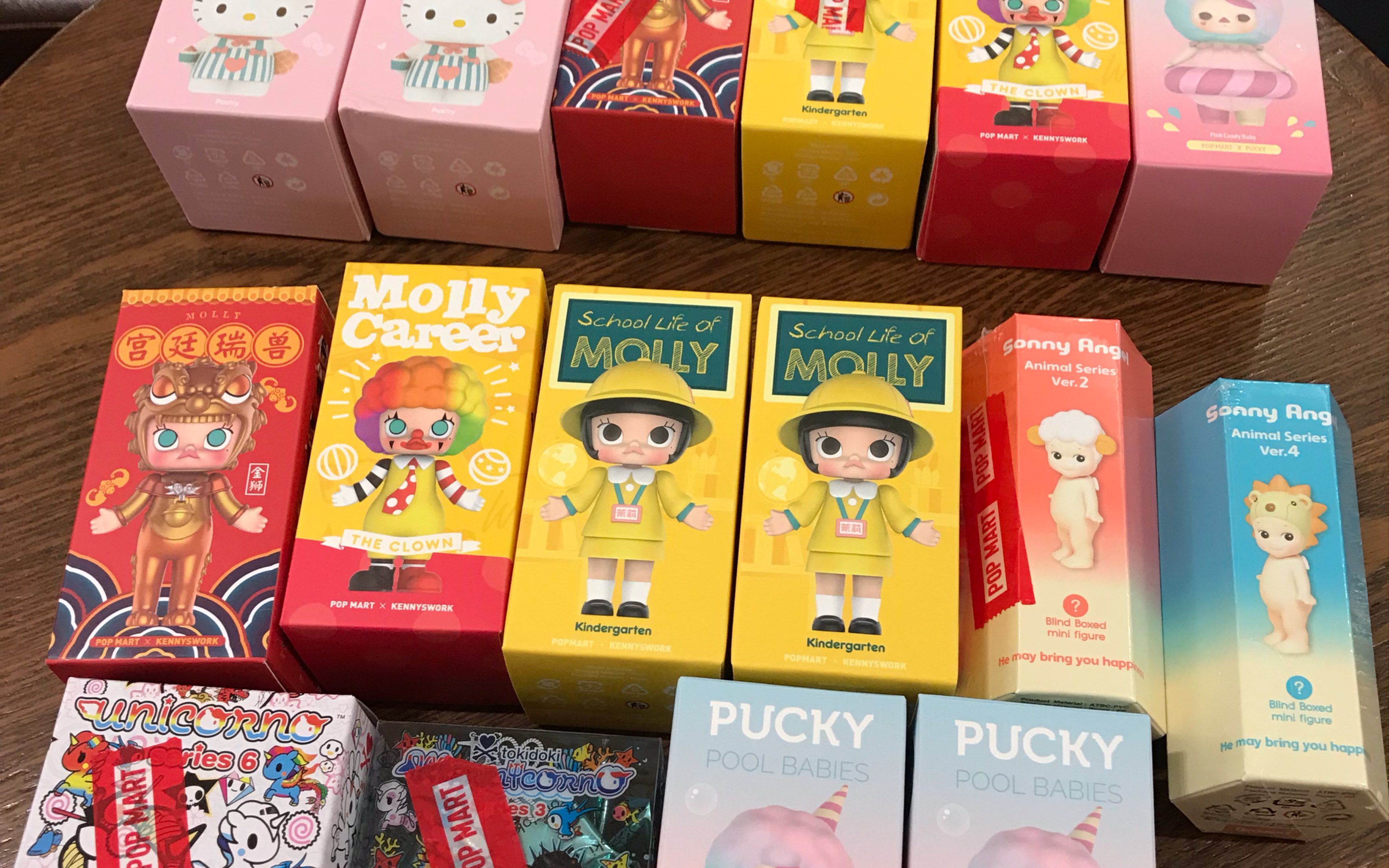 【泡泡玛特拆盲盒】和小伙伴拆16个盲盒!_哔哩哔哩_bilibili