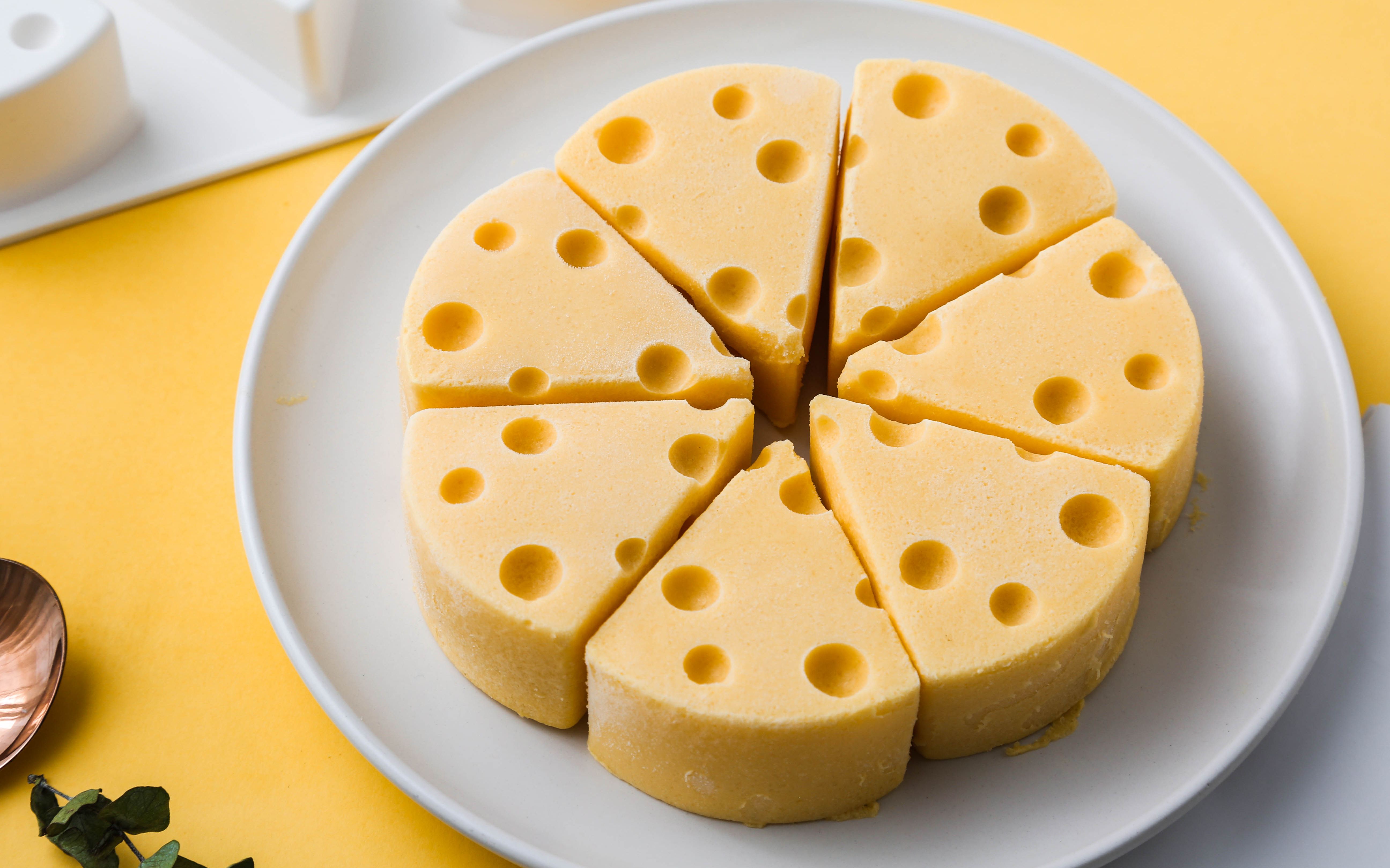 象本三角奶酪造型芒果慕斯蛋糕