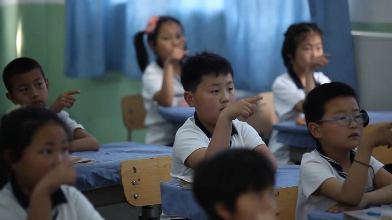 [图]《第一单元：3-开满鲜花的小路》部编版小学语文二年级下册 省级公开课 优质课 精品课 名师课堂 示范课 磨课 千课万人 微课 同课异构