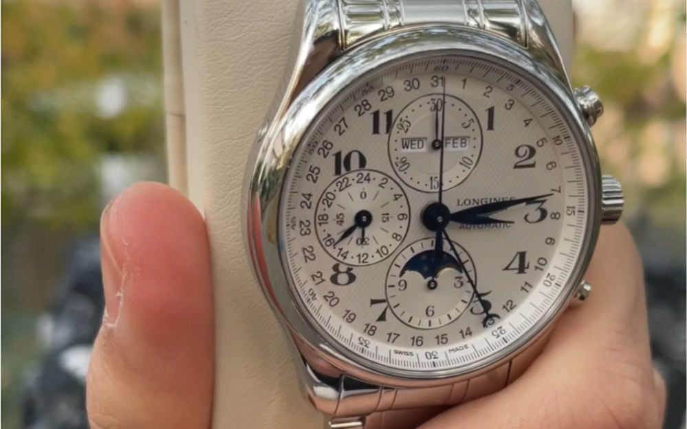 浪琴八针月相手表