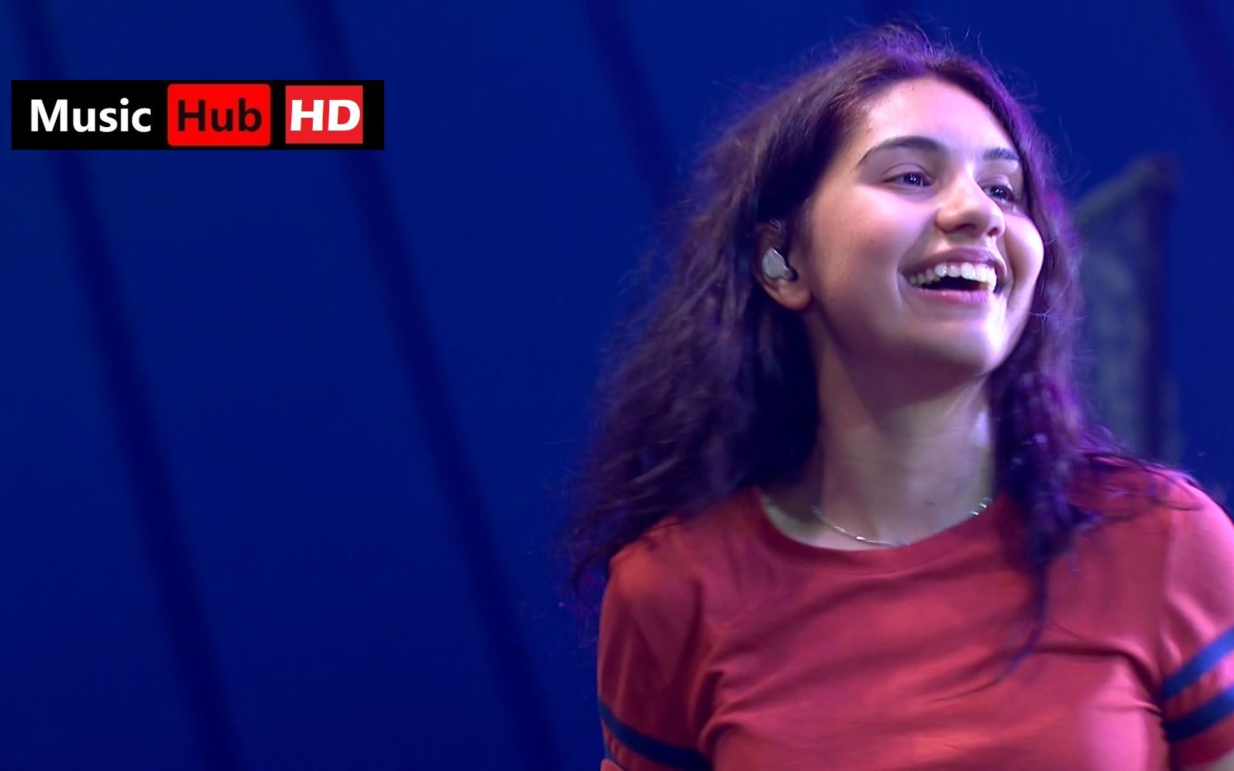 alessiacara现场表演scarstoyourbeautifulliveglastonbury2016铁肺