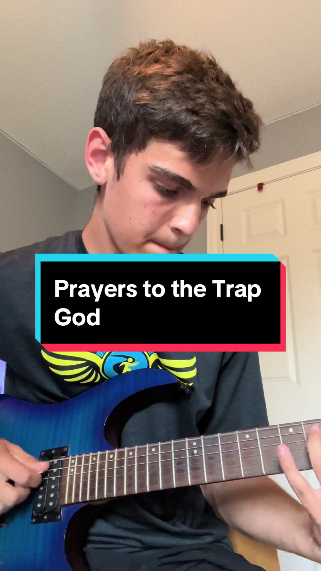 罗迪·里奇向陷阱上帝祈祷