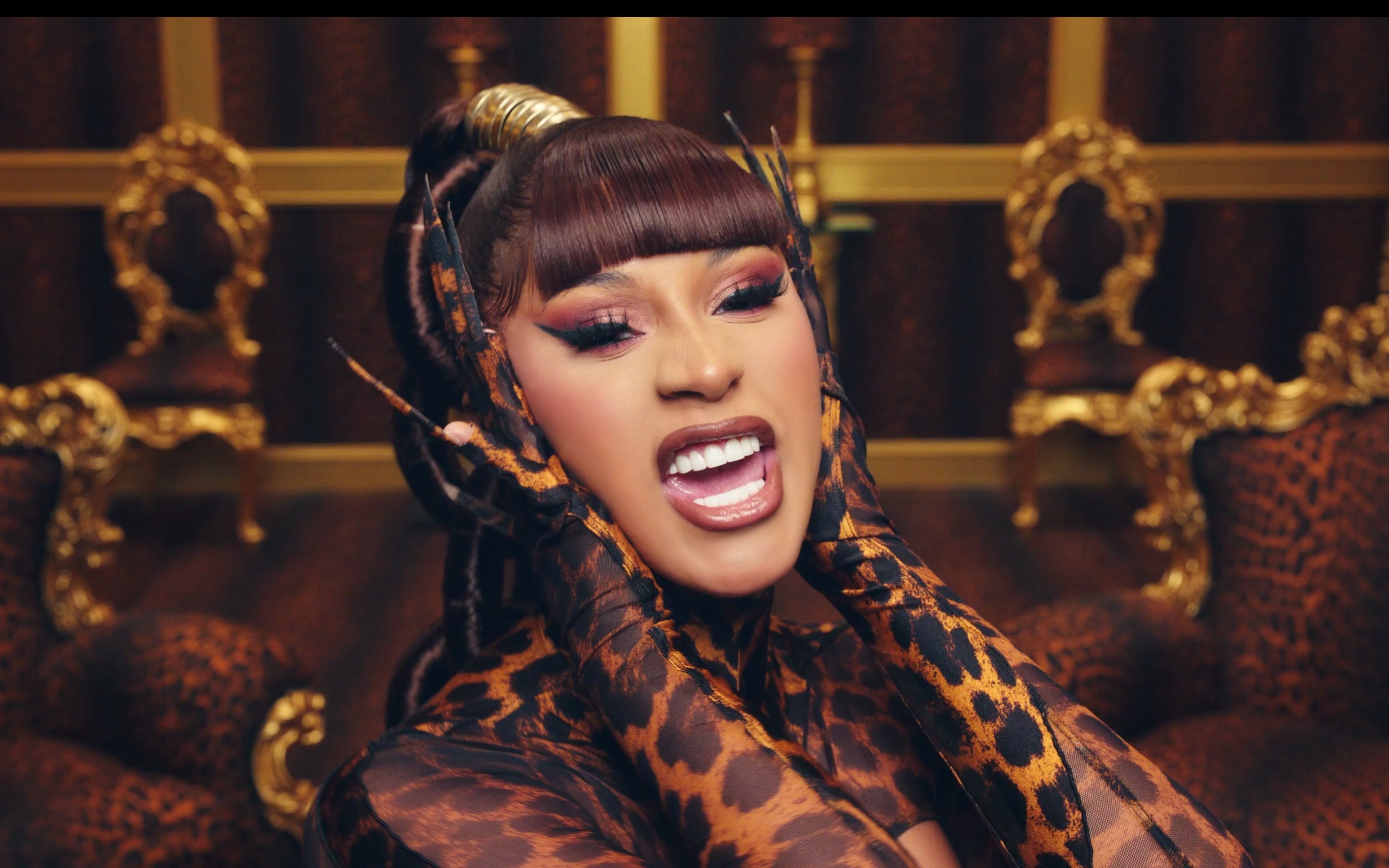 [图]【4k超清】卡老师Cardi B -WAP+Maroon 5 - Girls Like You ft. Cardi B（MV）