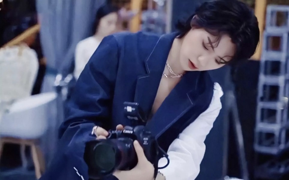 [肖宇梁]宇梁小姐我能邀请你跟我共舞吗? 男团时期半女装短片