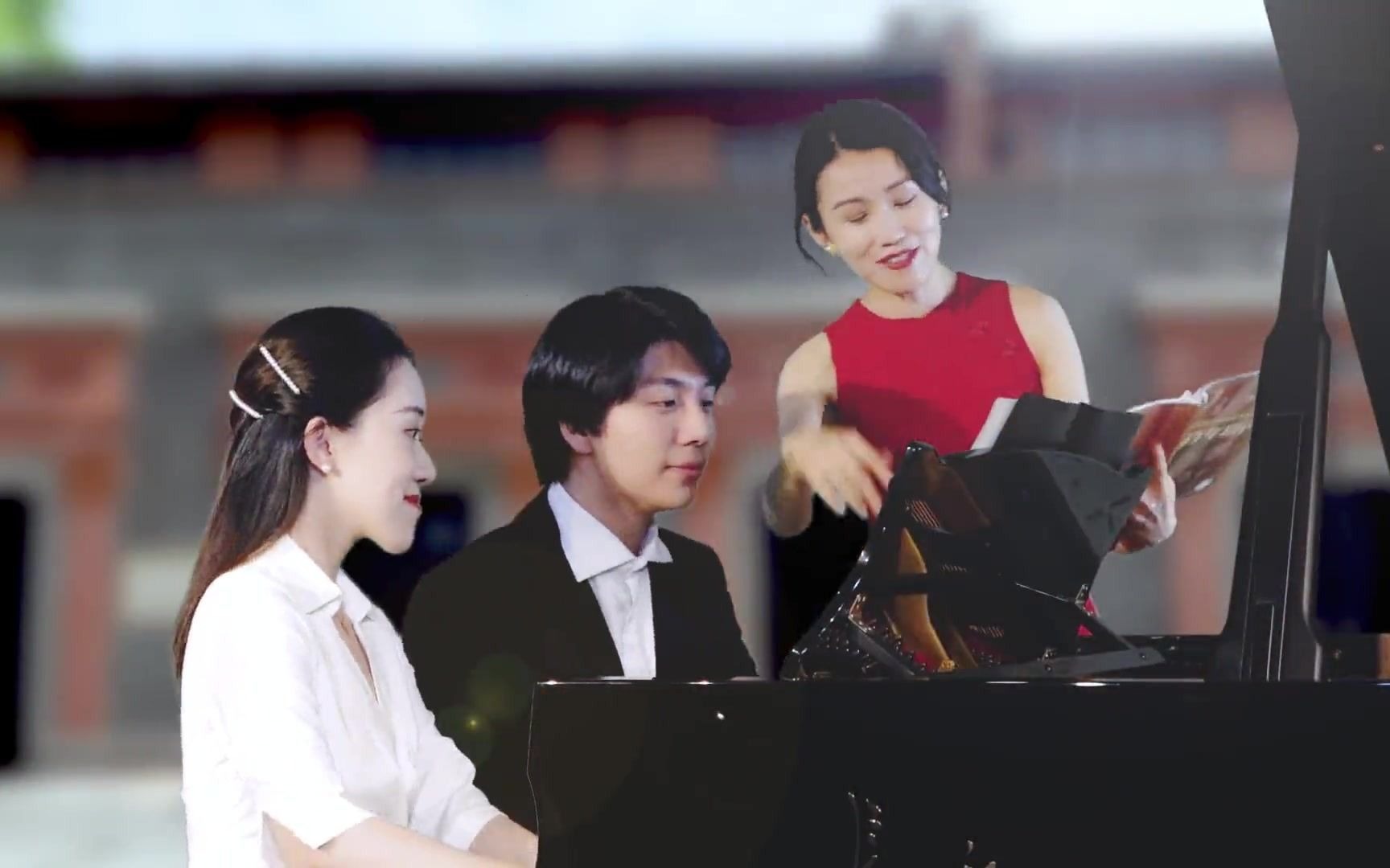 张希教授共同策划打造的新时代钢琴美育教程系列百年留声新书隆重首发