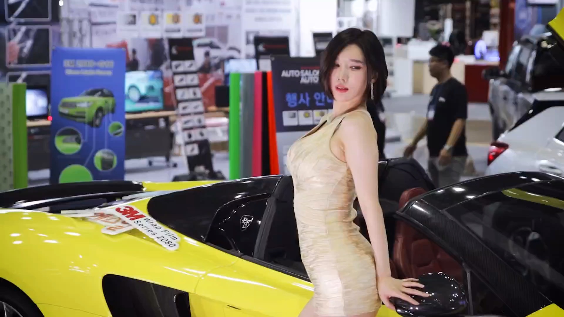 韩国车模宋珠儿