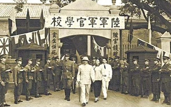 100多年前的珍贵影像,1924年孙中山黄埔军校开学典礼原声讲话哔哩哔哩bilibili