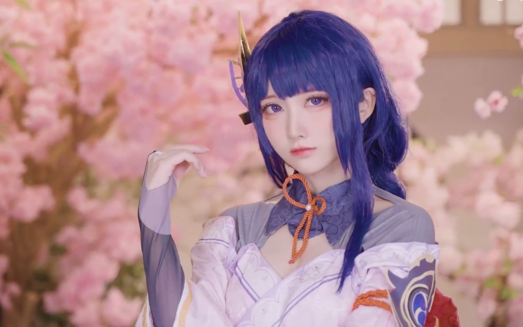 这身材超顶超美cos原神小姐姐就有亿点离谱了!