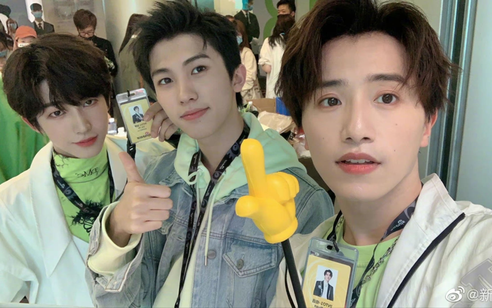 【刘宇】新浪扫楼直播|伯远问刘宇能不能加垫肩