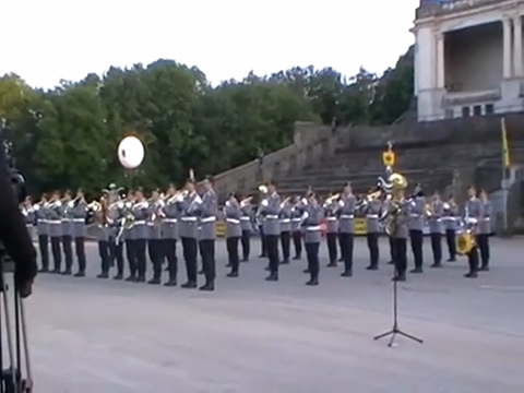 [图]德国仪仗队军乐队演奏《老猎人进行曲／Alter Jägermarsch》