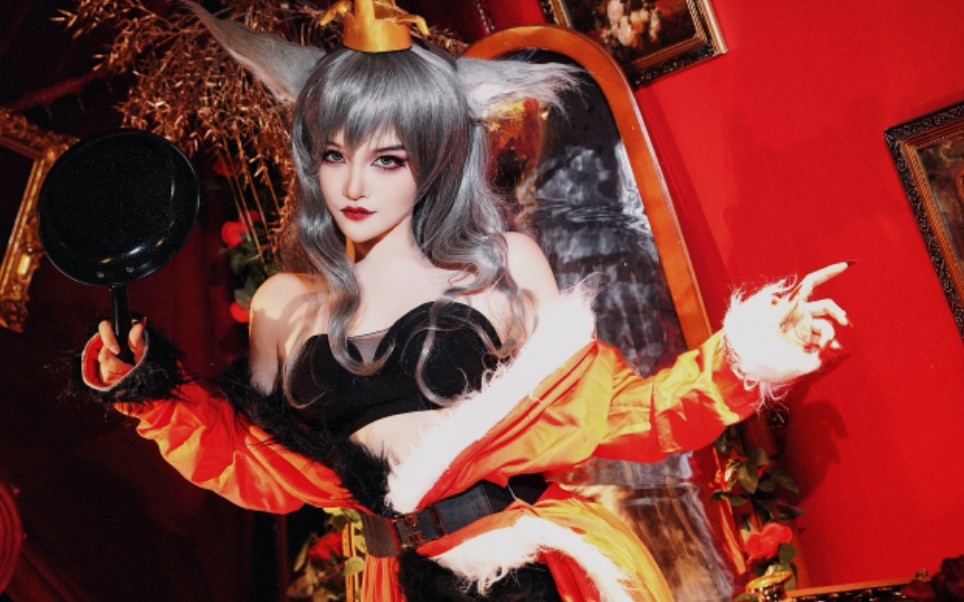 红太狼拟人cosplay～跪下!