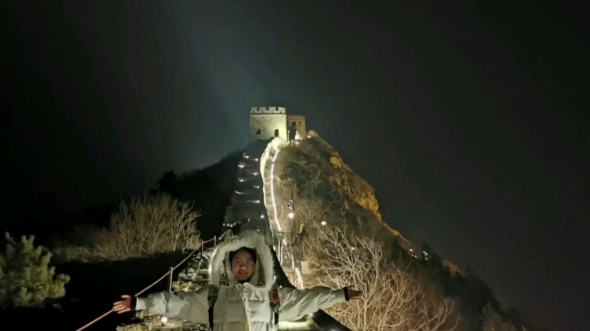 [图]朝饱密云烧肉 冬泡露天温泉 夜迎司马台长城悠风 鸟瞰古北水镇灯明...组成了我的运气之旅